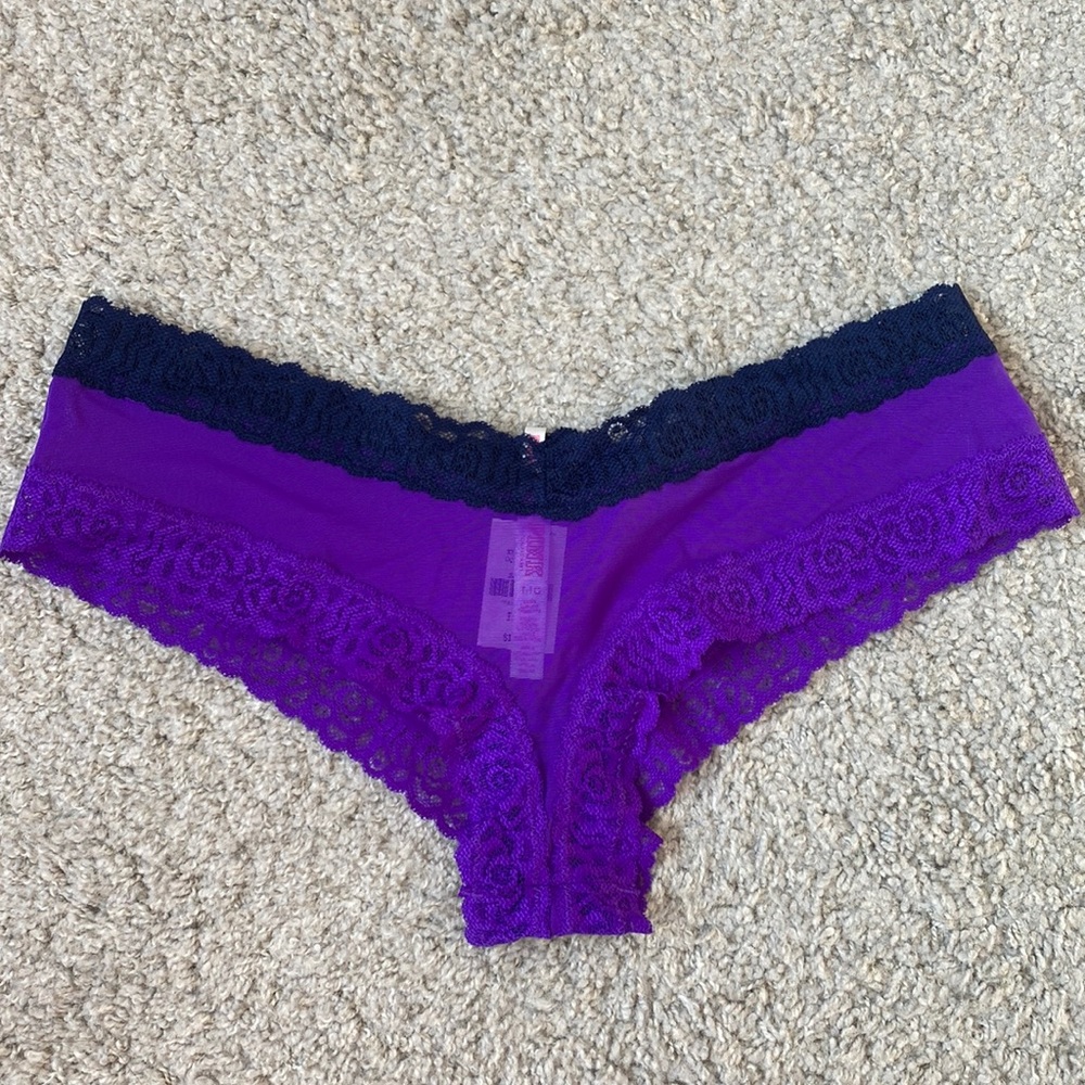 PINK Victoria’s Secret Extra Low Rise Cheekster
